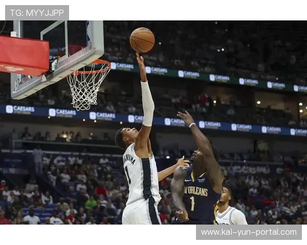 马刺季前赛让文班改打4号位,释放其协防能力