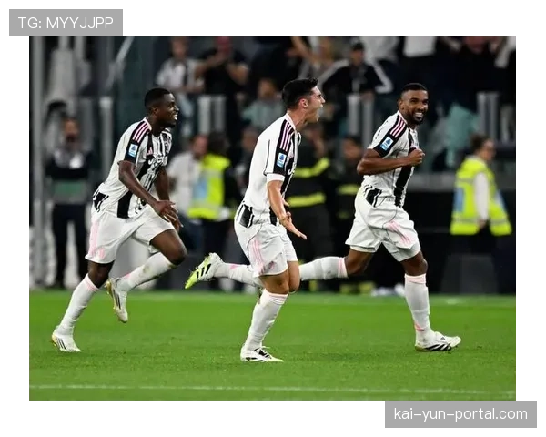 意甲-AC米兰2-0尤文锁定欧冠资格，莱奥传射建功